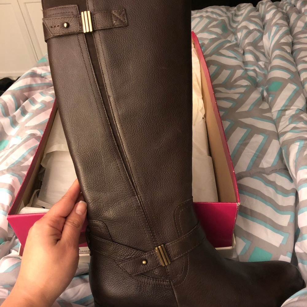 Naturalizer brown leather boots